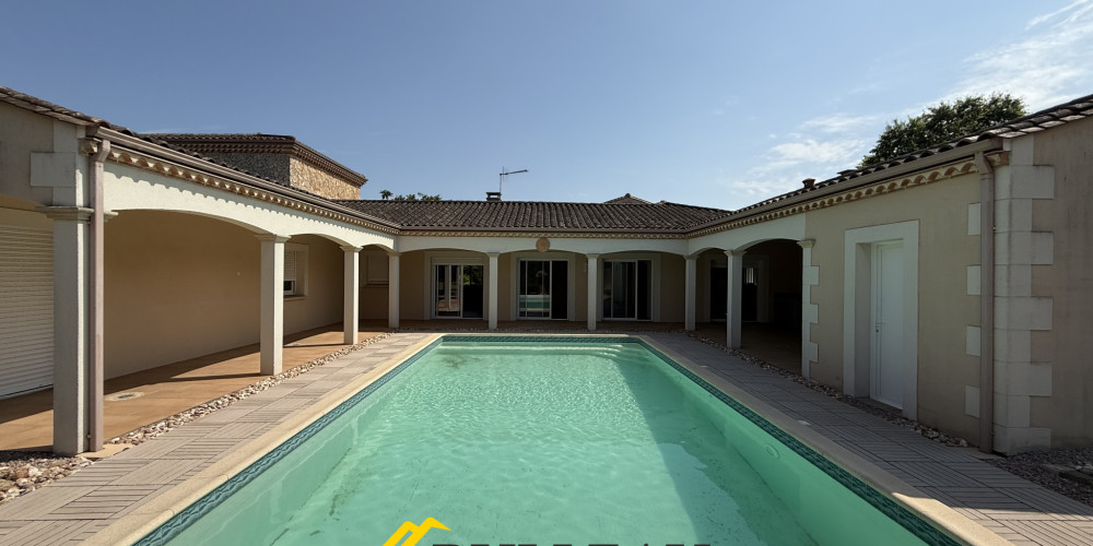 maison à AMBARES ET LAGRAVE (33440)